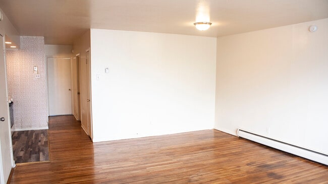 Photo - Fernrock Apartments