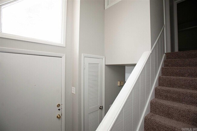 Photo - 1920 Kavanaugh Blvd Unidad 2