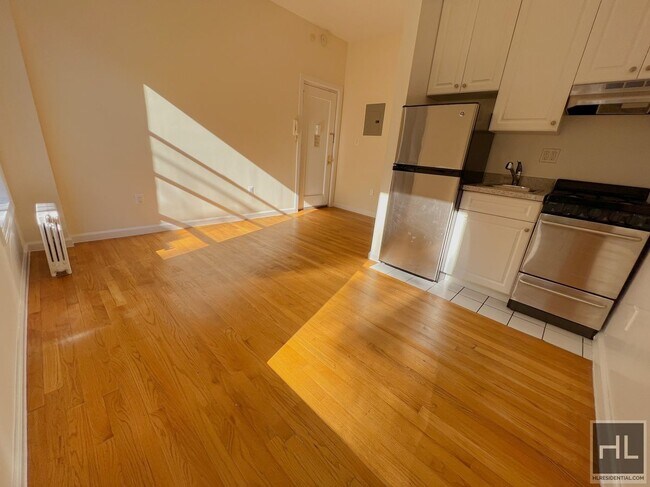 Photo - WEST 72 STREET Unit 4B