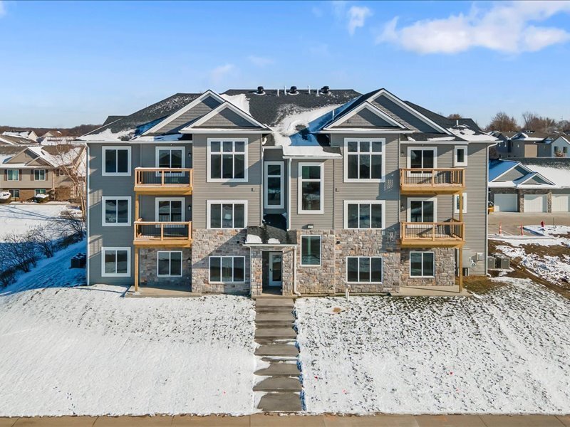 Photo - 8 Jaro Wy Condo Unit 303