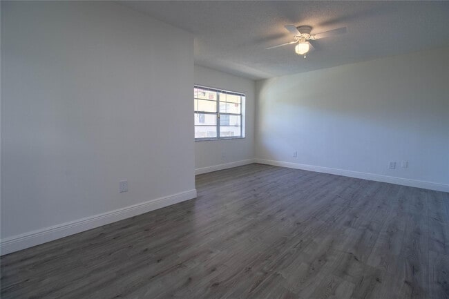 Photo - 1507 Argyle Dr Unidad 206