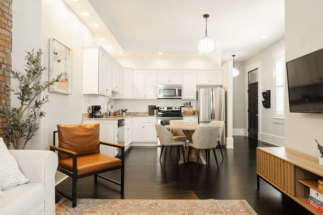 Photo - 1354 Broadway Unidad ID1056136P