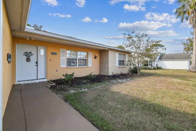 Photo - ***PRIVATE HEATED POOL***
Beautiful, Fully-Furnished 3-Bedroom Home Available April 1, 2026!  
**...