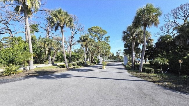 Building Photo - 1401 S McCall Rd Unit 301A