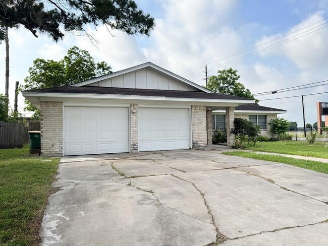102 Tanglewood Dr