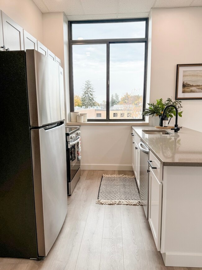 Kitchen - The Peabody Apartments