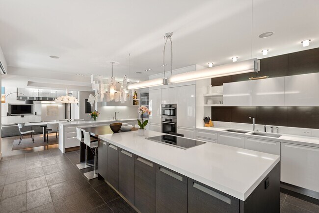 Photo - 517 W North St