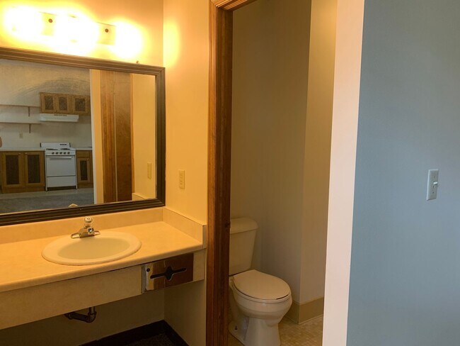 Photo - 1233 Marshall / 1222-36 Cass