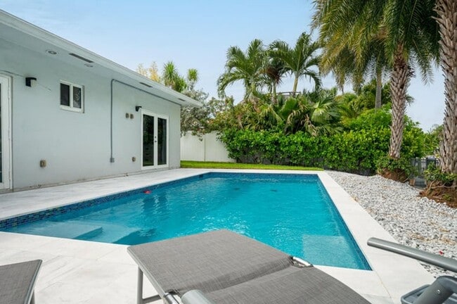 Photo - 249 SE 3rd Ave
