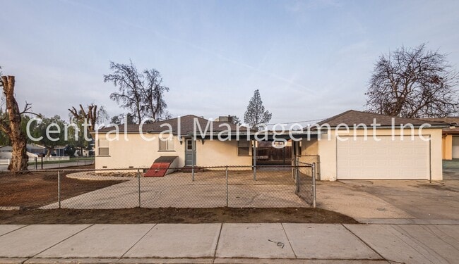 Photo - 2 Bedroom, 1 Bath Home - $1595 per month!