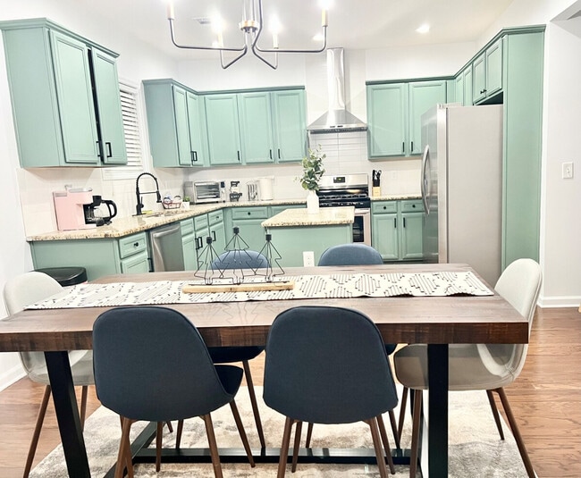 Photo - 6046 Barker Landing NE Unit ID1254396P