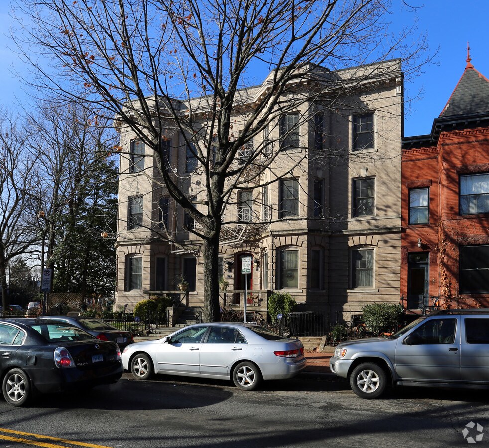 Photo - Charlotte Lee Building