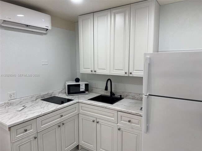 Photo - 11150 SW 160th Ct Unit B
