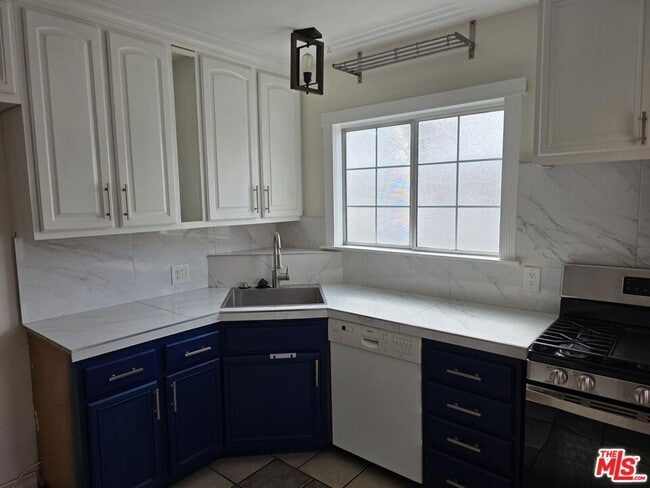 Photo - 509 S Catalina Ave