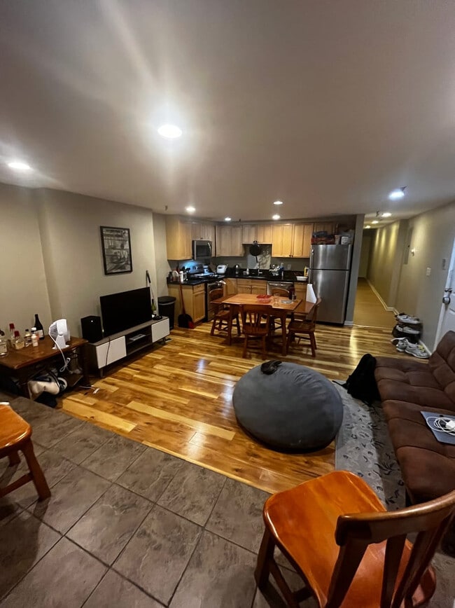 Photo - 25 Saint Stephen St Unit 1