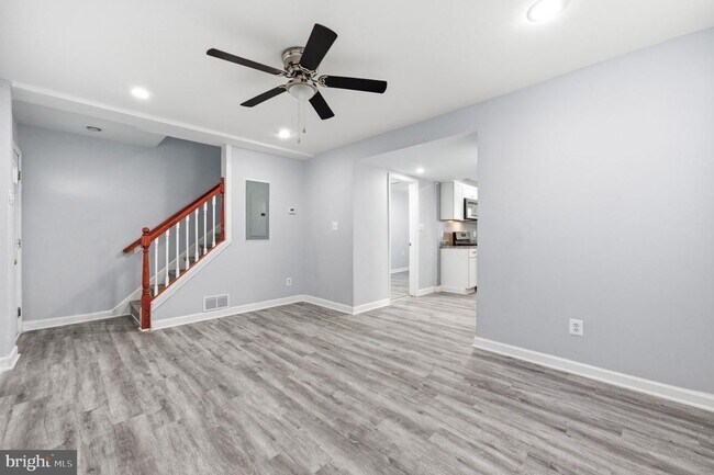 Photo - 4029 Grant St NE