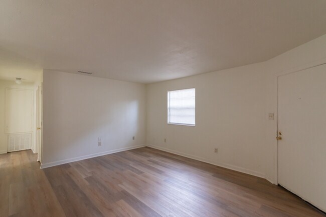 Photo - 3753 Maria Cir Unit 3753