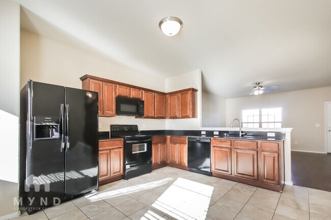 Photo - 1111 Musket St