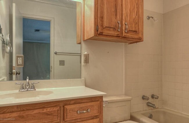 Photo - 2 bed, 2.5 bath townhome