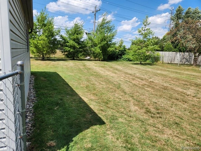 Photo - 30569 Westmore Dr