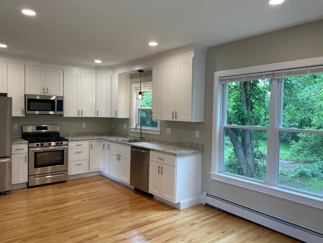 200 Mammoth Rd