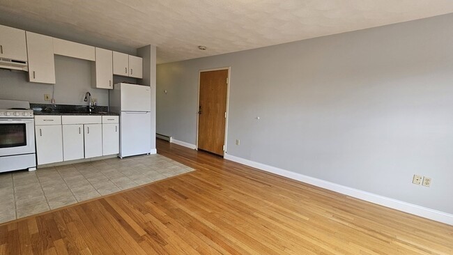 Photo - 73 River St Condo Unit 4B