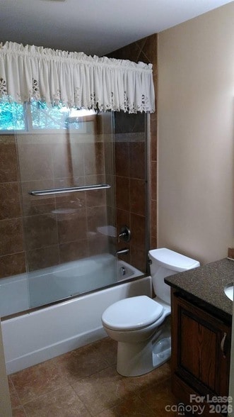 Photo - 433 Raintree Dr