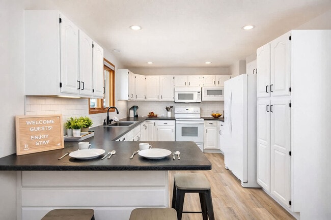 Photo - N307 Eastowne Ct Unit SI ID1061648P