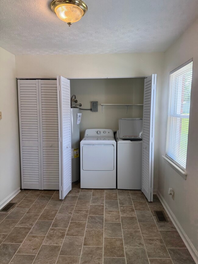 74 Washer Dryer