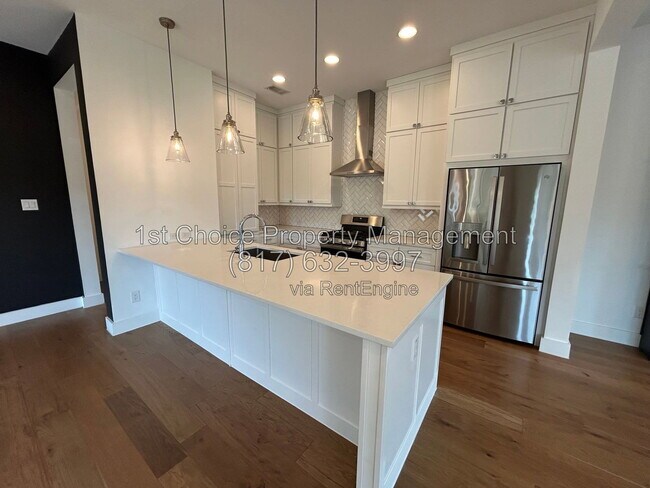 Photo - 2117 River E Ln.