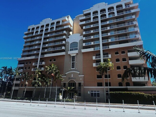 Photo - 2425 SW 27th Ave Unit 1004