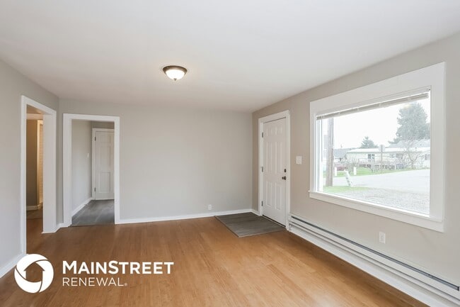 Photo - 966 Retsil Rd E