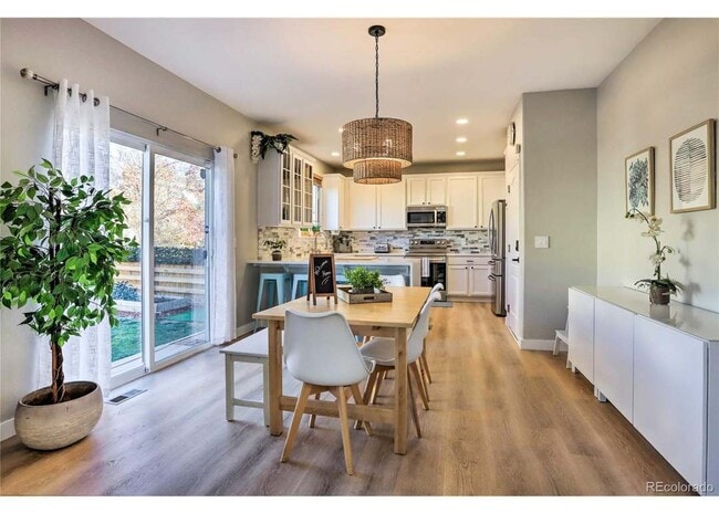 Photo - 10156 Ventura St