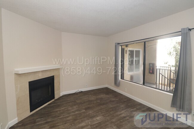 Photo - 2-bedroom, 2-bathroom home in a gated comm... Unidad 14