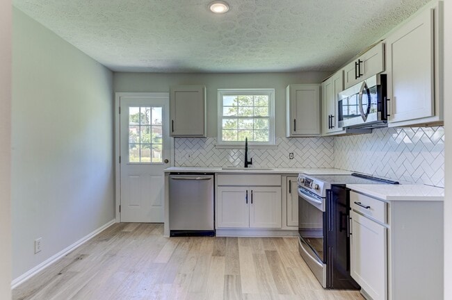 Photo - 2326 Brittany Dr