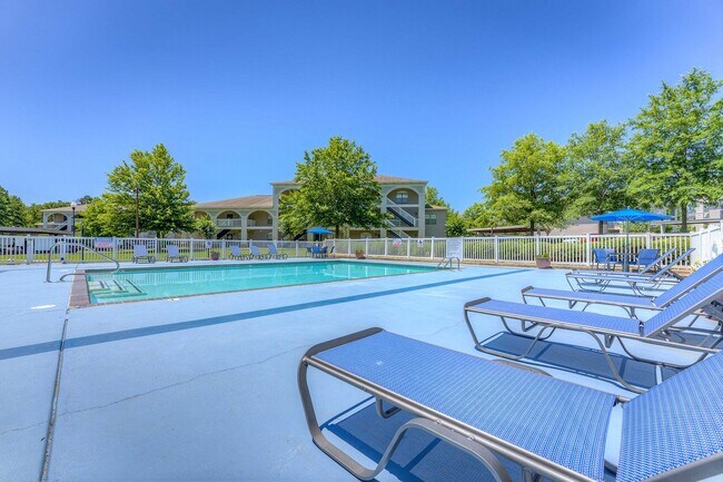 Pool Deck - Parham Pointe