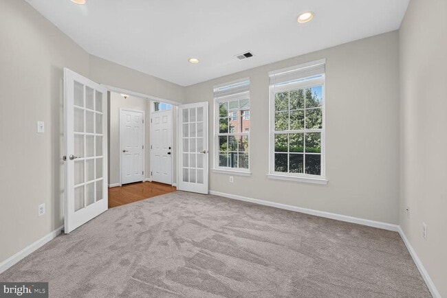 Photo - 2293 Merseyside Dr