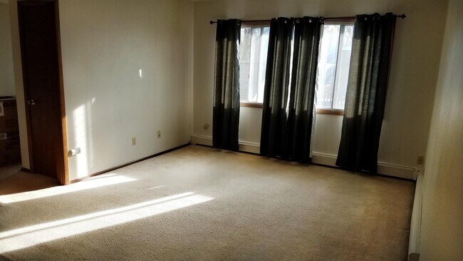 Photo - 630 S Governor St Unit 7