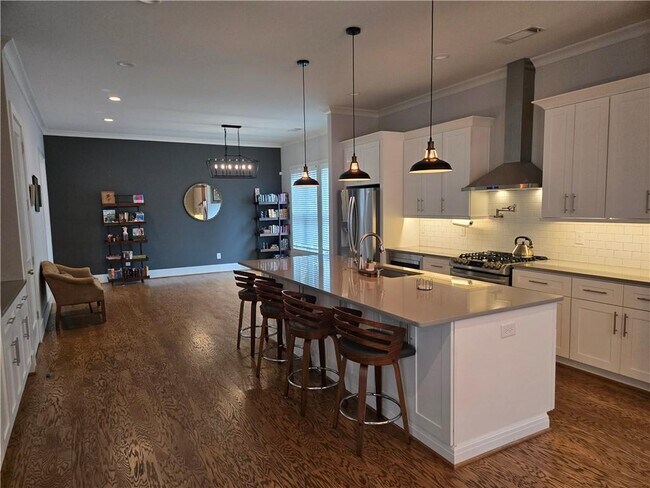 Photo - 716 Glenwood Ave SE
