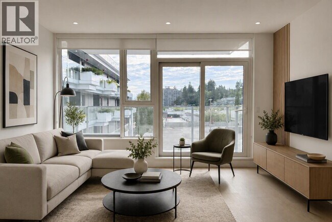 423 6th St Unit 3-BRM