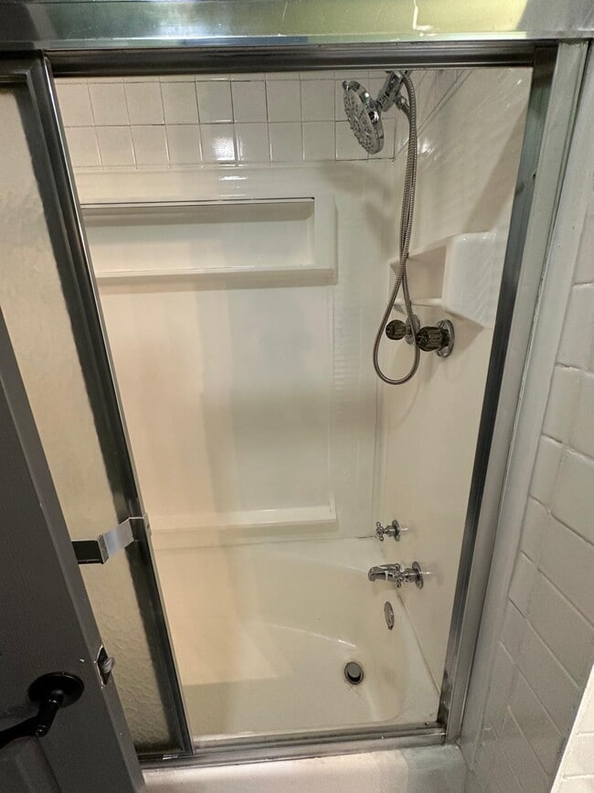 Photo - 202 Colfax Ave