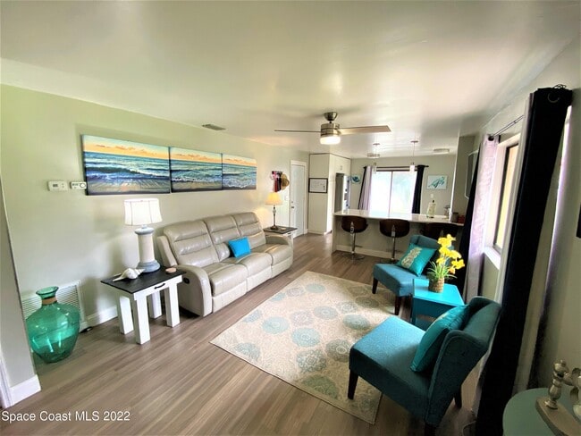 Photo - 8759 Banyan Way