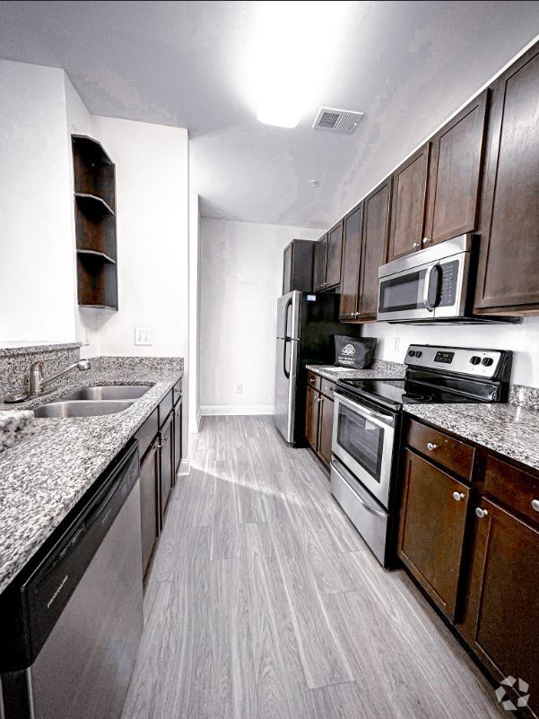 1167 sq ft Kitchen - Gateway at Rock Hill Apartments