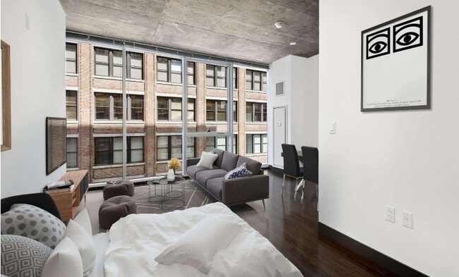 Building Photo - 601 W Jackson Blvd