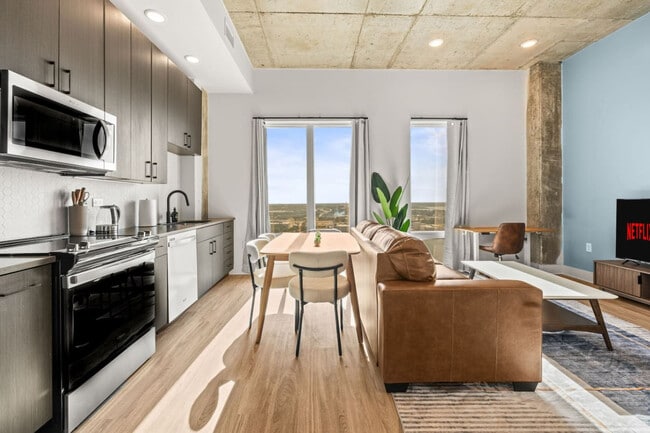 605 N 12th St Unit SI ID1313945P
