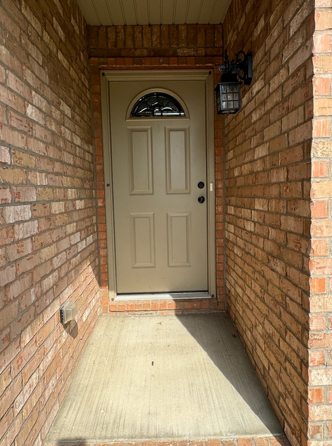 Photo - NEW 4 Bedroom | 2 Bathroom | 3 Car Garage ...