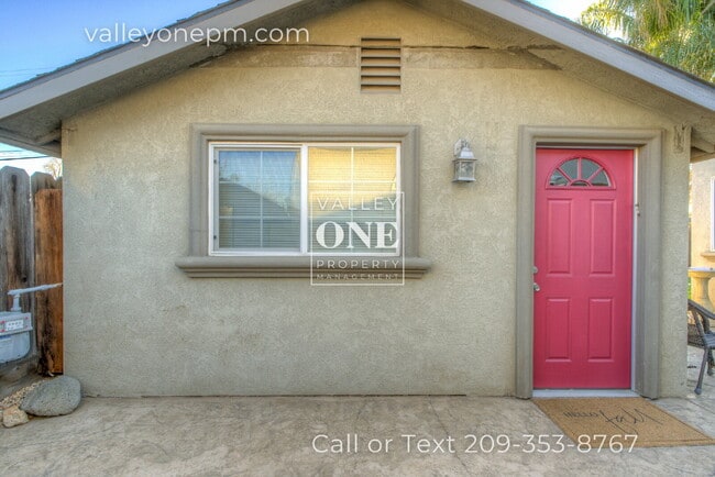 Photo - 1404 1/2 Teresa Street-