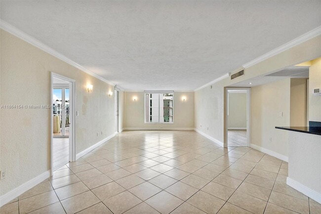 Photo - 10350 W Bay Harbor Dr Unit 6H