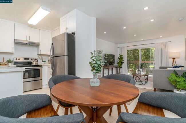 Photo - 5305 Ridgeview Cir Unit 8