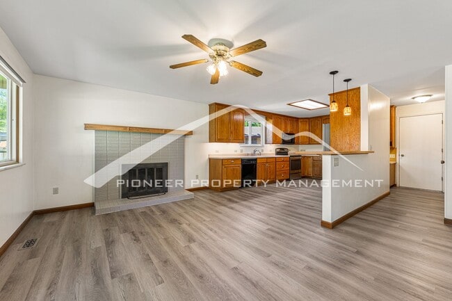 Photo - Spacious Home with Central AC and Fenced Yard